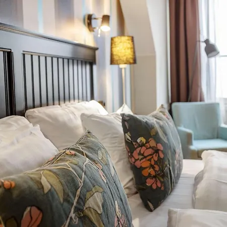 Hotel Western Noble House 4*